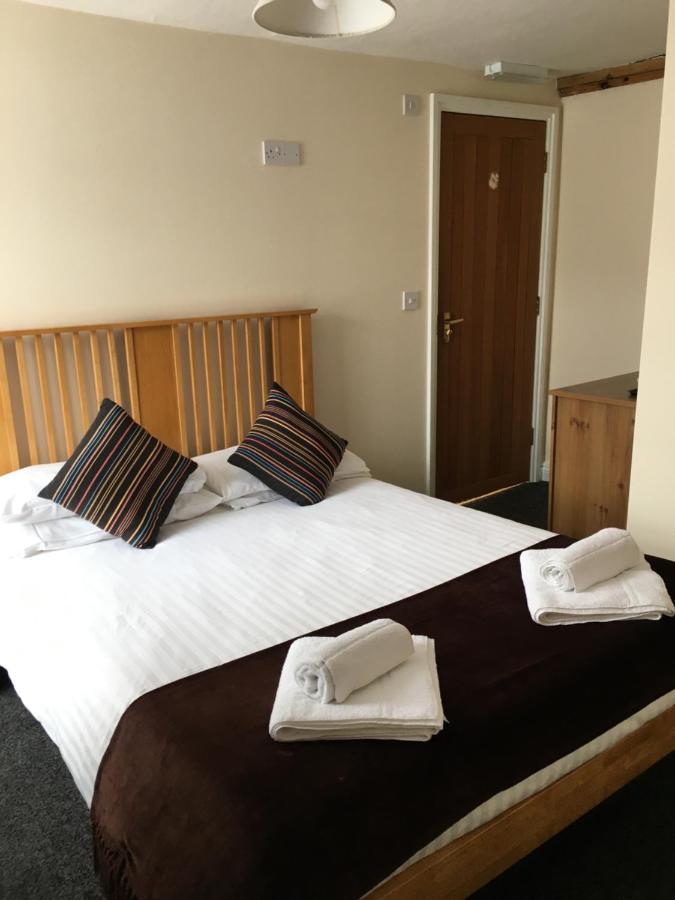 The Chequers Bed & Breakfast Royston  Exterior foto